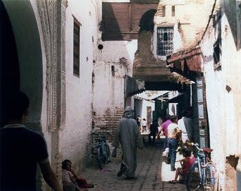 Typische Altstadtgasse in Marokko (in Meknes)