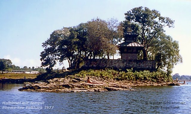 Halbinsel im Phewa See mit Freaks im Jahr 1977