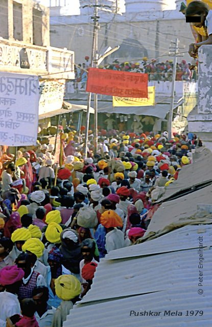 Blick von unserer Unterkunft auf eine Gasse in Pushkar