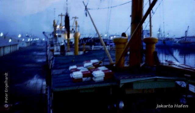 Ankunft im Hafen von Jakarta