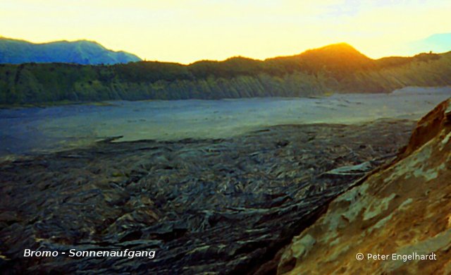 Sonnenaufgang am Bromo